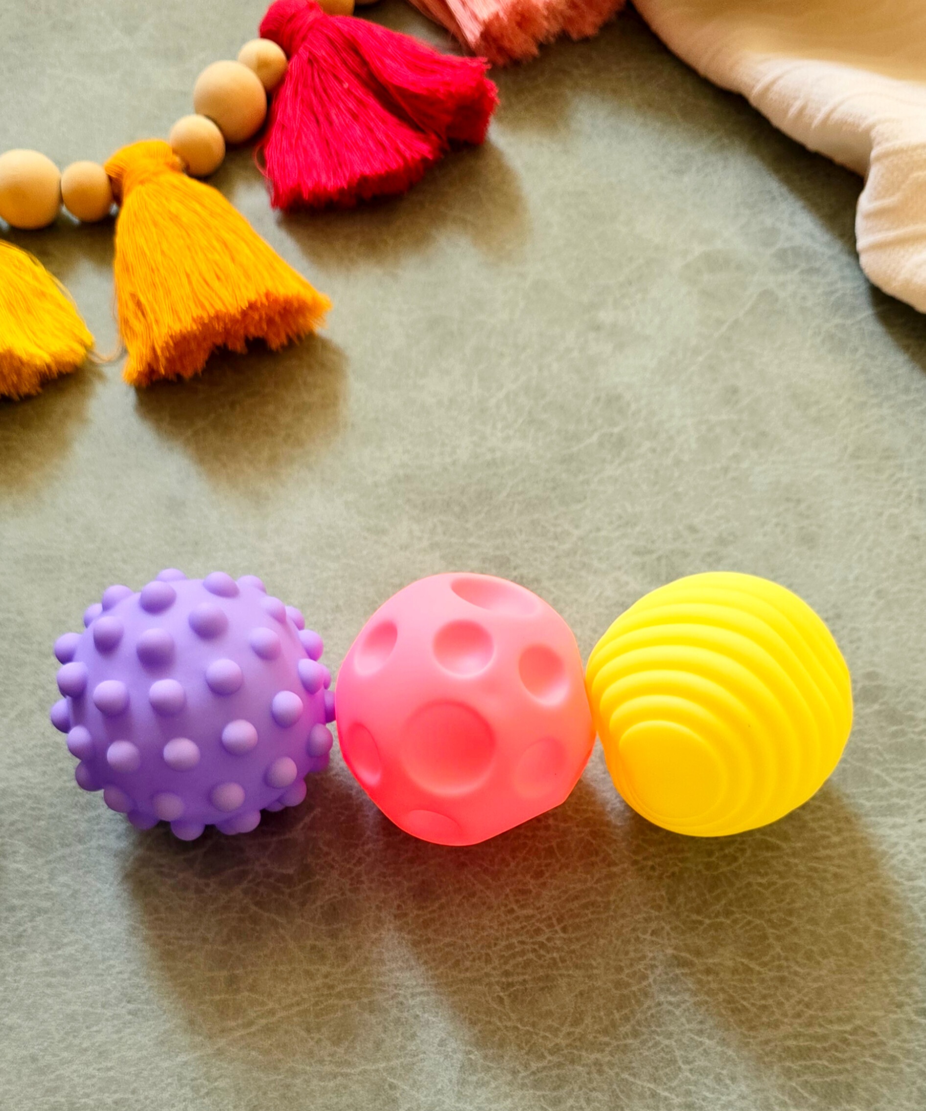 توپ ماساژ نوزاد